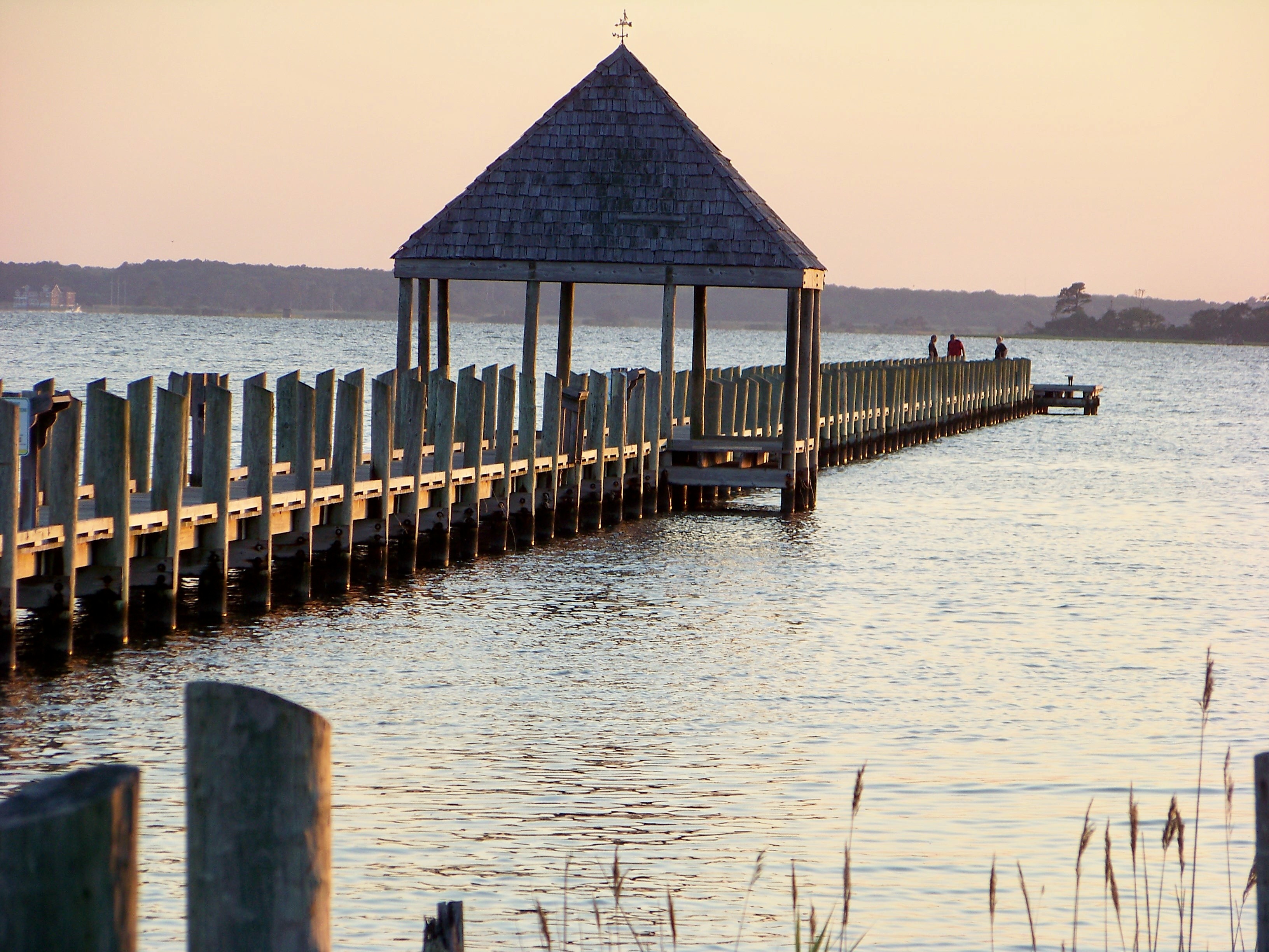 Take a long walk off a long pier THREW Mikes EyEz